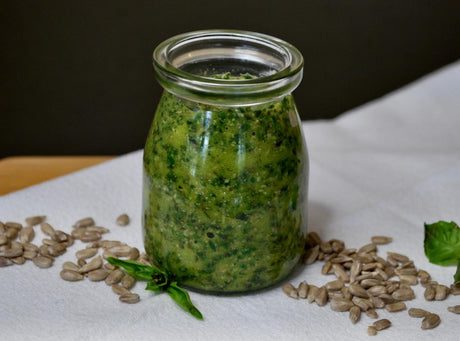 PESTO DE ALBAHACA Y SEMILLAS DE GIRASOL